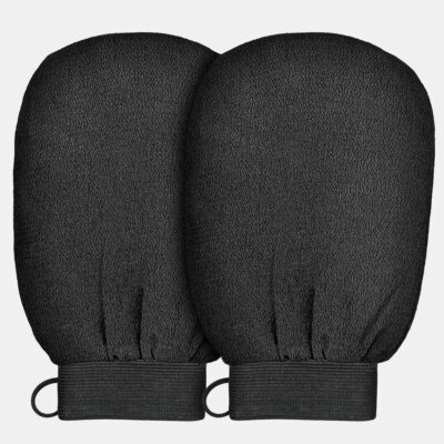 Gants de toilette noirs sur fond blanc.