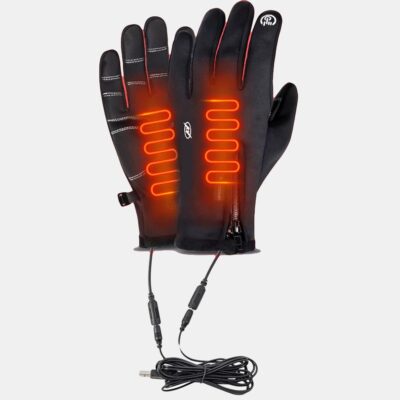 Photo d'une paire de gants chauffants et tactiles noirs avec résistances allumées visibles par fausse transparence et cordons USB, le tout sur un fond blanc