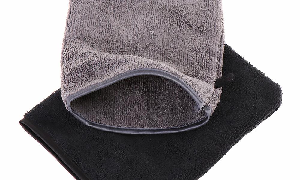 grand-gant-demaquillant-en-microfibre-5-image-3.jpg