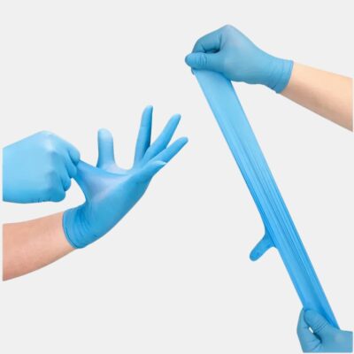 Gant en nitrile bleu porté et étirés