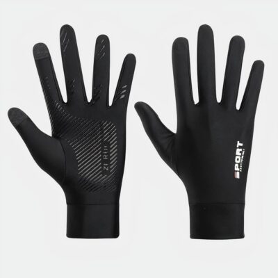 Sous-gants noirs sur fond blanc.